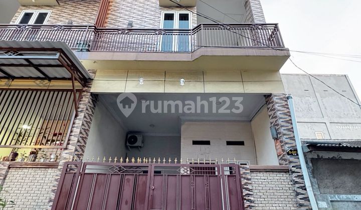 Dijual Rumah di Poris Indah, 5X11, 2 Lantai, Semi Furnished