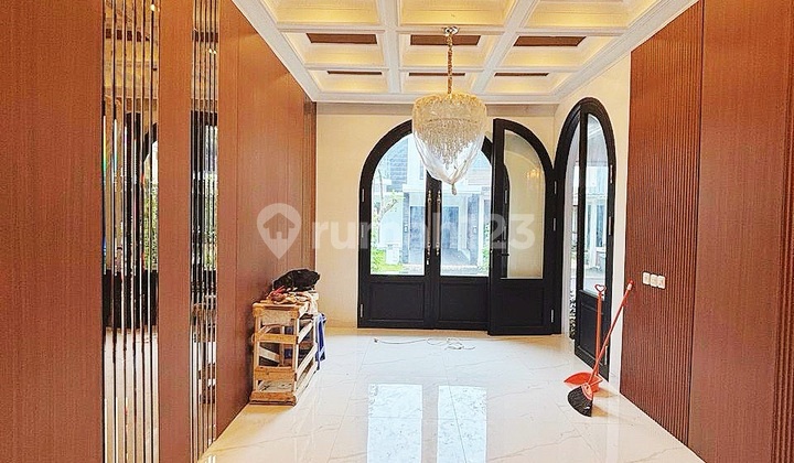 Mewah Banget, Harga Murah , Rumah Di Foresta Bsd, Luas 200 M2, Full Furnished (interior Mewah), Shm, Luas 200 , 6 Kt