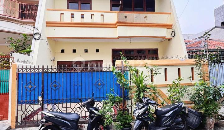 For Sale Super Cheap Price Fast, House in Talib 5 Central Jakarta, Freehold Certificate 1