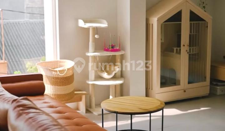 Dijual Rumah Puri Kembangan, Hoek, 4 Kt, Full Furnished, Ada Office Room 2