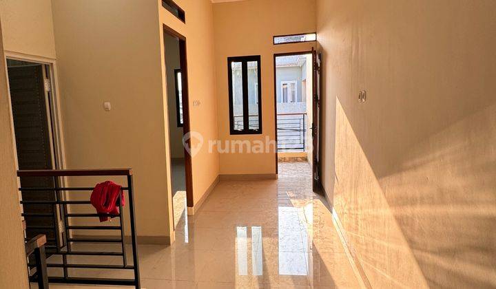 Dewi Lin Rumah Baru Poris Indah Luas 66 Dgn 3 Kt  Semi Furnished 2