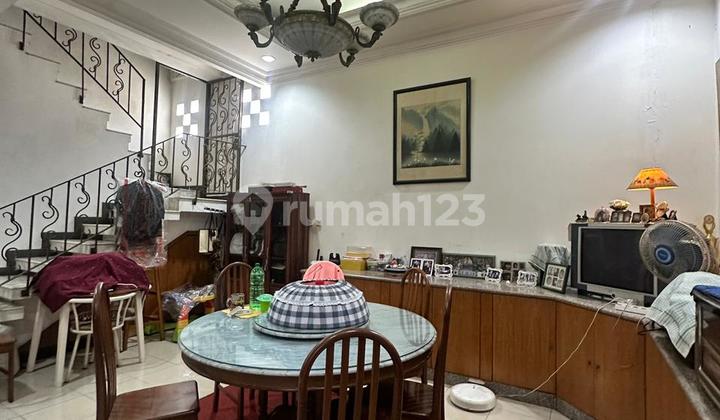 For Sale House in Muara Karang, 10x15, 6 Bedrooms, SHM (Freehold Title)