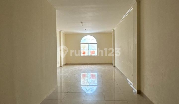 Jual Cepat , Ruko Sentra Niaga Green Lake City, 3.5 Lantai Jual Cepat , Ruko Sentra Niaga Green Lake City, 3.5 Lantai