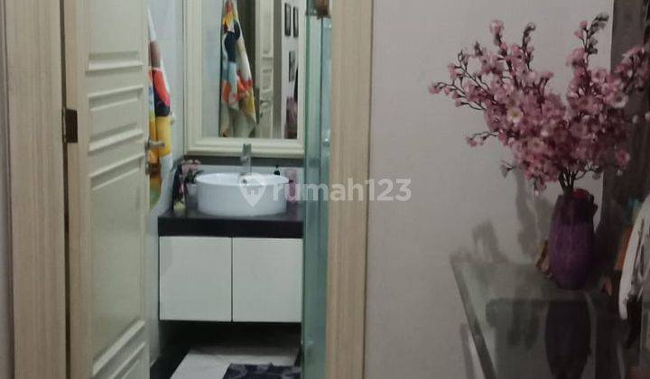 Rumah Super Cantik Daan Mogot Baru Luas 200 Dgn 3.5 Lantai Ada 7 Kt , Furnished 2