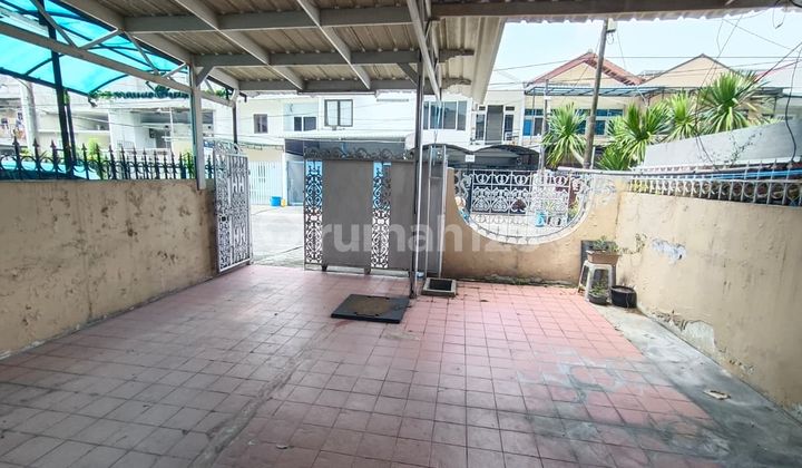 Rumah Tua Muara Karang, 6x20, Shm Hadap Timur Rumah Tua Muara Karang, 6x20, Shm Hadap Timur