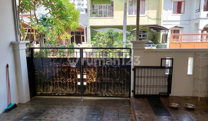 Rumah Cantik Metro Permata, 7x15, Semi Furnished, Shm 2