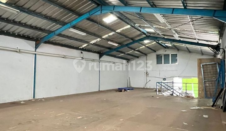 Dijual Gudang Di Kawasan Niaga Terpadu Daan Mogot, 2 Lantai, Ada Kantor, Luas 299 M²