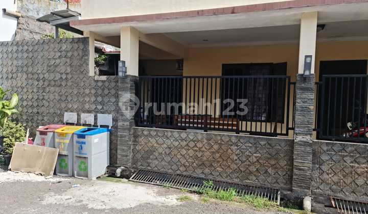 For Sale House in Garuda Cipondoh Complex, 6 Bedrooms, SHM 2