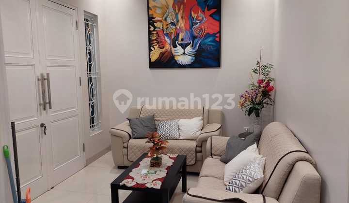 Rumah Cantik Metro Permata, 7x15, Semi Furnished, Shm 2