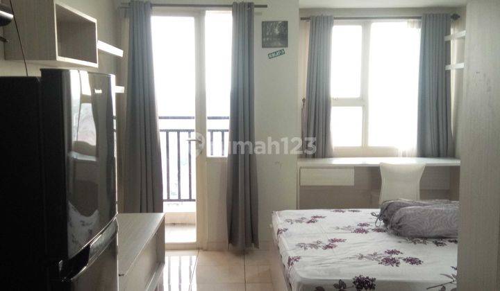 DiJual Murah Apartemen plus Furnish Di Margonda Residence 5 kondisi masih sangat bagus. Selangkah ke Dmall 1
