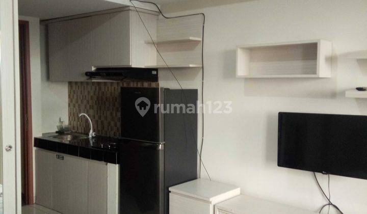 DiJual Murah Apartemen plus Furnish Di Margonda Residence 5 kondisi masih sangat bagus. Selangkah ke Dmall 3