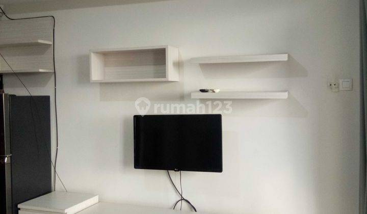 DiJual Murah Apartemen plus Furnish Di Margonda Residence 5 kondisi masih sangat bagus. Selangkah ke Dmall 6