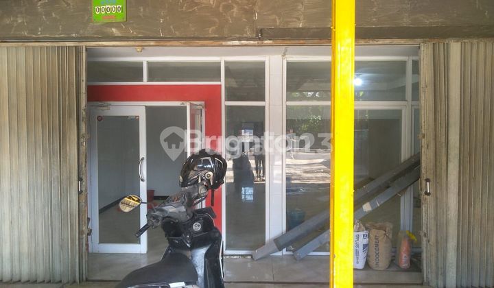 CONNECTED SHOPHOUSE WITH MAIN ROAD ACCESS