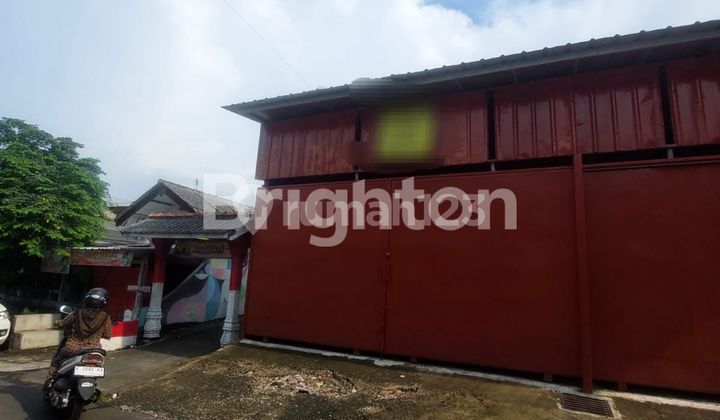 WAREHOUSE WITH HIGHWAY ACCESS WAREHOUSE WITH HIGHWAY ACCESS