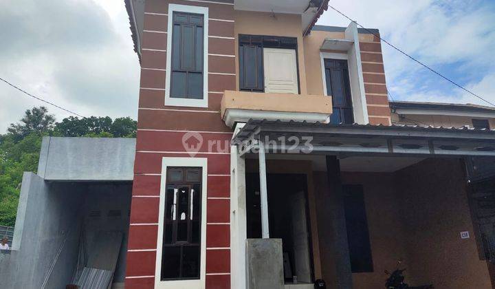 Dijual Rumah Siap Huni di Jl. Arumsari Sambiroto, Semarang 1