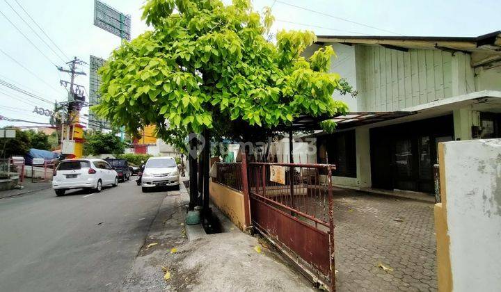 Rumah Lokasi Bagus Jalan Erlangga Barat SHM 2