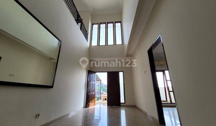 Rumah Mewah Shm Ada View Bagus Di Depan Rumah 2