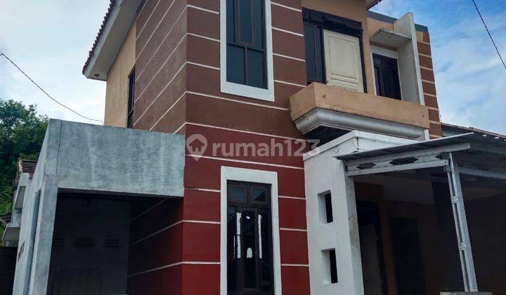 Rumah Bagus 2 Lantai Unfurnished di Jalan Arumsari Sambiroto Semarang 1