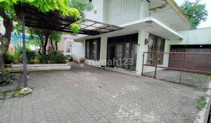 Rumah Letak Strategis di Jalan Erlangga Barat Semarang 1