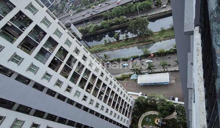 Apartemen 2Br Lantai 22 45M2 Furnish Bagus Siap Pakai Miami Bay 2