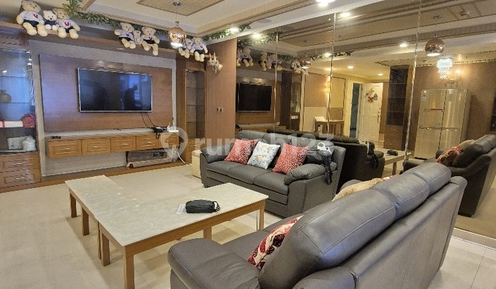 31st Floor Apartment Nice Garden Moi Kelapa Gading, Luxuriously Furnished 3+1 Bedroom, Certified Title 31st Floor Apartment Nice Garden Moi Kelapa Gading, Luxuriously Furnished 3+1 Bedroom, Certified Title
