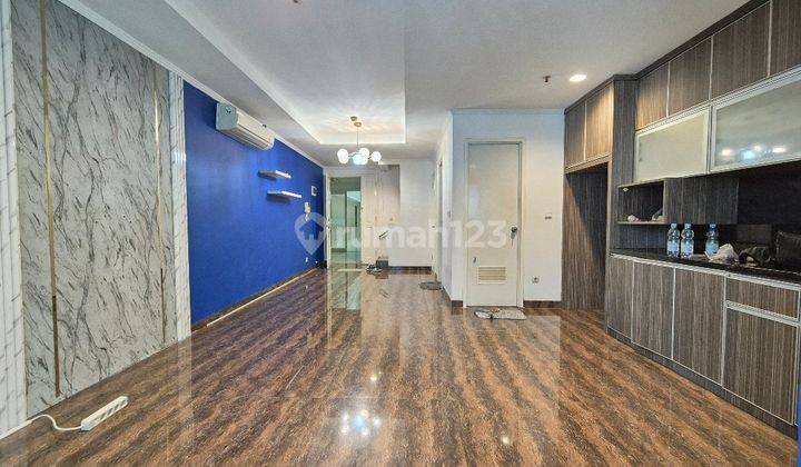 Apartment Semi Furnished Bagus 2+1BR Lt 18 Loft type