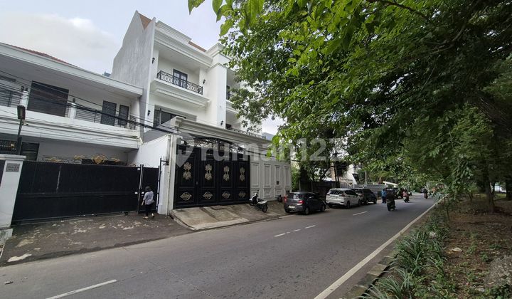 Rumah Mewah 2 Lantai Sunter Agung 5+1 Kamar Furnish Bagus Shm