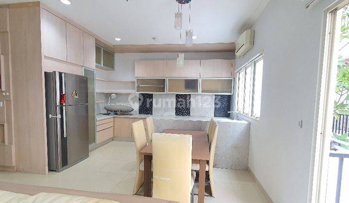 Rumah 3 Lantai Diatas Moi Kelapa Gading Furnish 5+1 Kamar  2