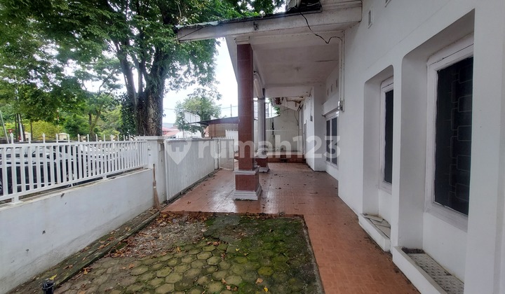 Rumah Hook Siap Huni Cocok untuk Bisnis di Padang Baru Telkom 2