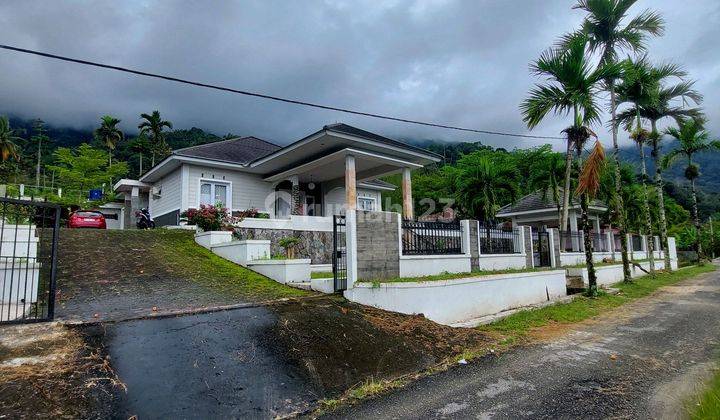 Rumah Mewah View Danau Maninjau 1