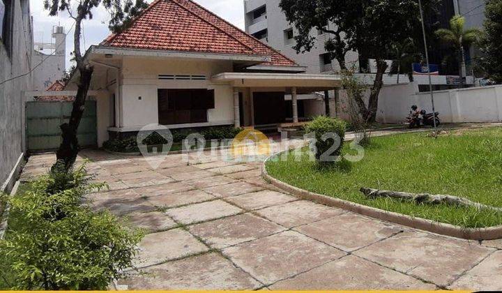 Dijual Rumah Luas SHM Sangat Strategis di A Yani, Semarang Tengah 2