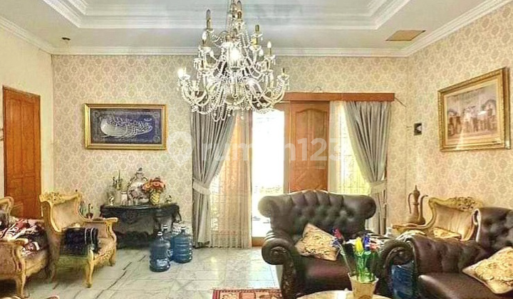 2-Story House Below NJOP in Radio Dalam, Kebayoran Baru, South Jakarta 2-Story House Below NJOP in Radio Dalam, Kebayoran Baru, South Jakarta