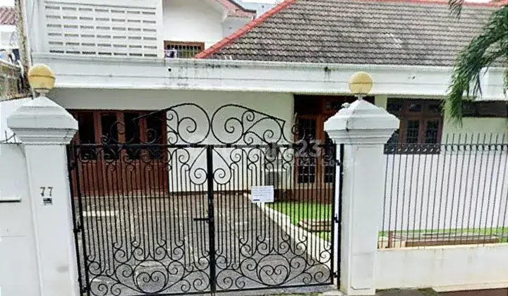 Rumah Asri terawat 1 1/2 lantai di kawasan Elite Menteng Jakarta Pusat 2