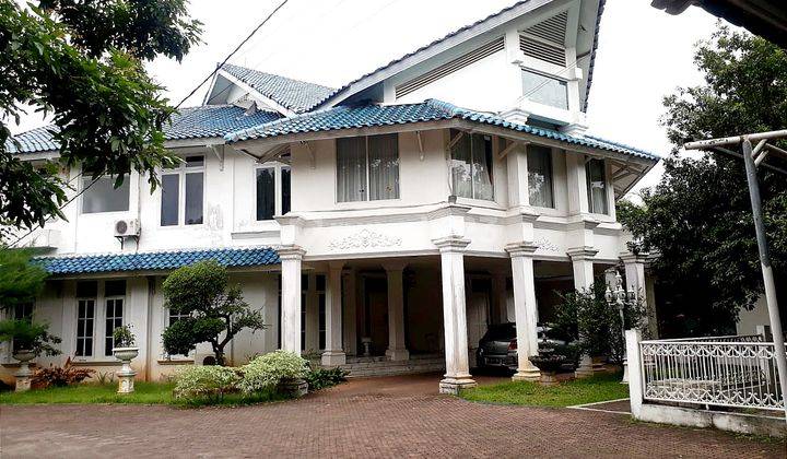 Turun Harga Drastis ...Rumah di area elite di Jalan Lebak Bulus III  Jakarta selatan 1