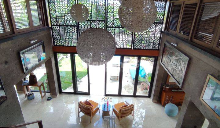 Rumah Villa Asri Fully Furnished di Tegal Cupek, Kerobokan , Bali