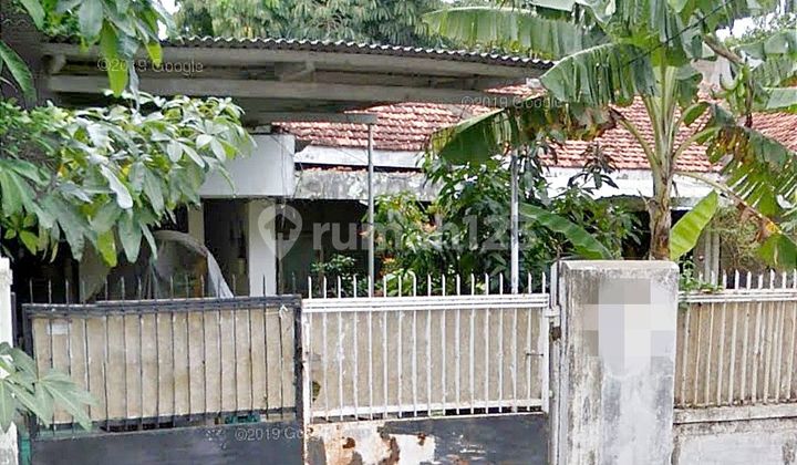 Land Calculation House in the Elite Area of West Kemang, South Jakarta