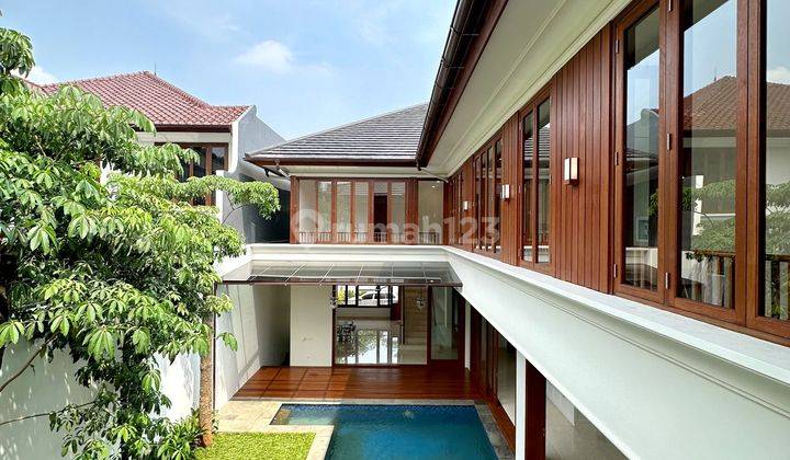 Rumah Bagus Murah AREA KEMANG DALAM
LUXURIOUS TROPICAL RESORT HOUSE
BRAND NEW AND SEMI FURNISHED 1