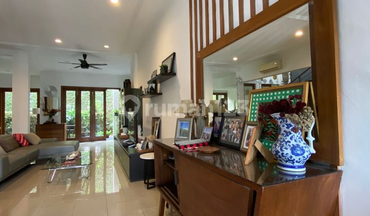 Rumah Murah Rumah modern Esthetic di Pondok Indah
