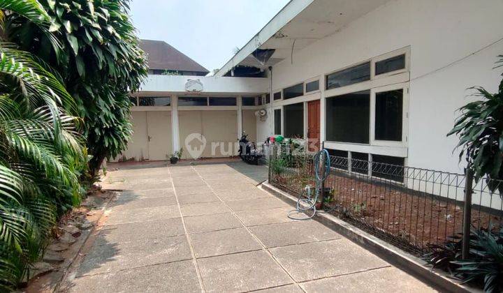 Rumah Lama Hitung Tanah harga di Bawah NJOP di Kemang Jakarta Selatan 1