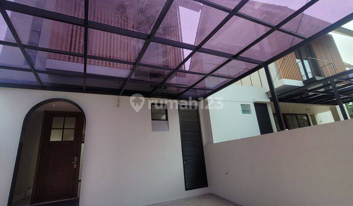 Rumah Murah Baru di Cipete

 1