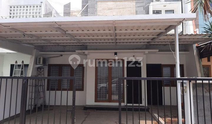 Rumah Cantik Murah Jarang Ada Di Srengseng Sawah Jagakarsa Jakarta Selatan.