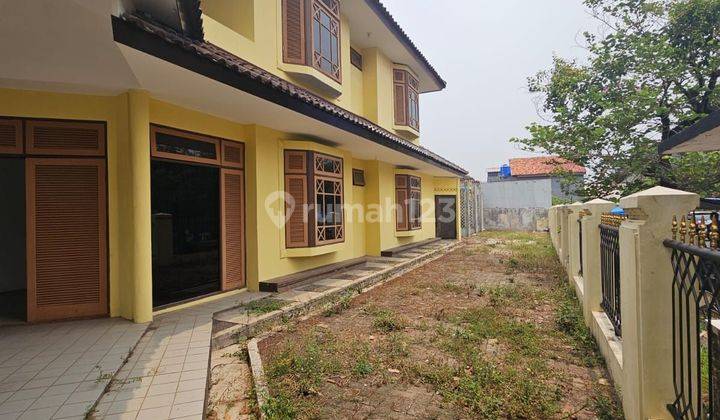 Dijual Rumah Bagus dan Murah di Bintaro Sektor 3

 1