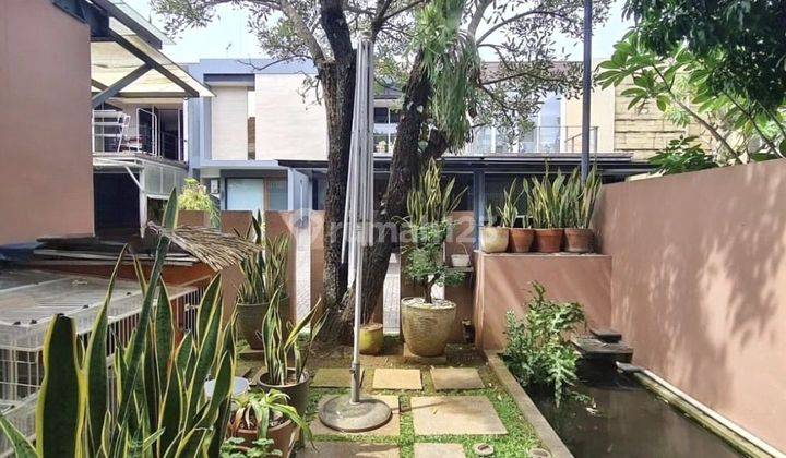 Turun Harga Drastis..rumah 4 Kamar Tidur Private Pool Dalam Townhouse Di Ampera Kemang Jakarta Selatan

 2