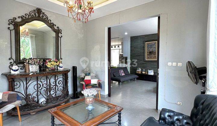 Rumah Minimalist Modern 3 lantai dalam Townhouse di Lebak Bulus Cilandak

 2