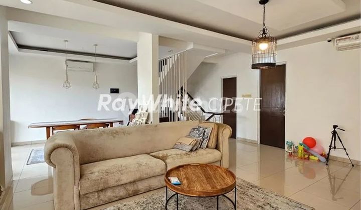 Bali Style Townhouse At Pondok Labu 2