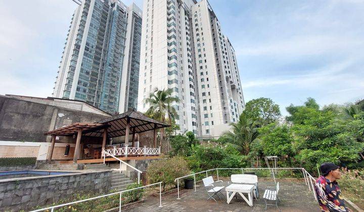 Rumah 3 Lantai Dengan Tanah Luas Di Area Niaga Kebayoran Baru , Cocok Untuk Buat Cluster, Apartment, Kos An Dll  1