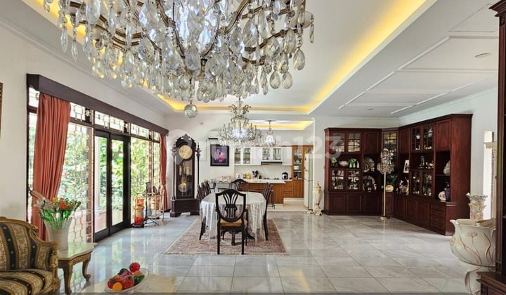 Rumah Klasik Di Daerah Elite Cipete 