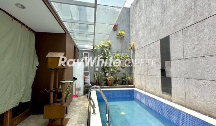 Townhouse Exclusive Private Pool
di Ampera Kemang Jakarta Selatan  2