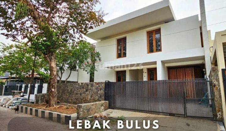 Turun Harga •
tropical Cozy House At Lebak Bulus 1