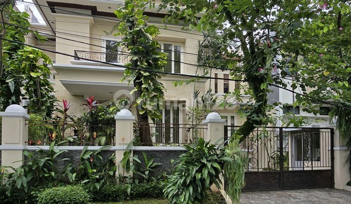 Rumah Mewah Sewa & Jual 2 Lantai di Pondok Indah